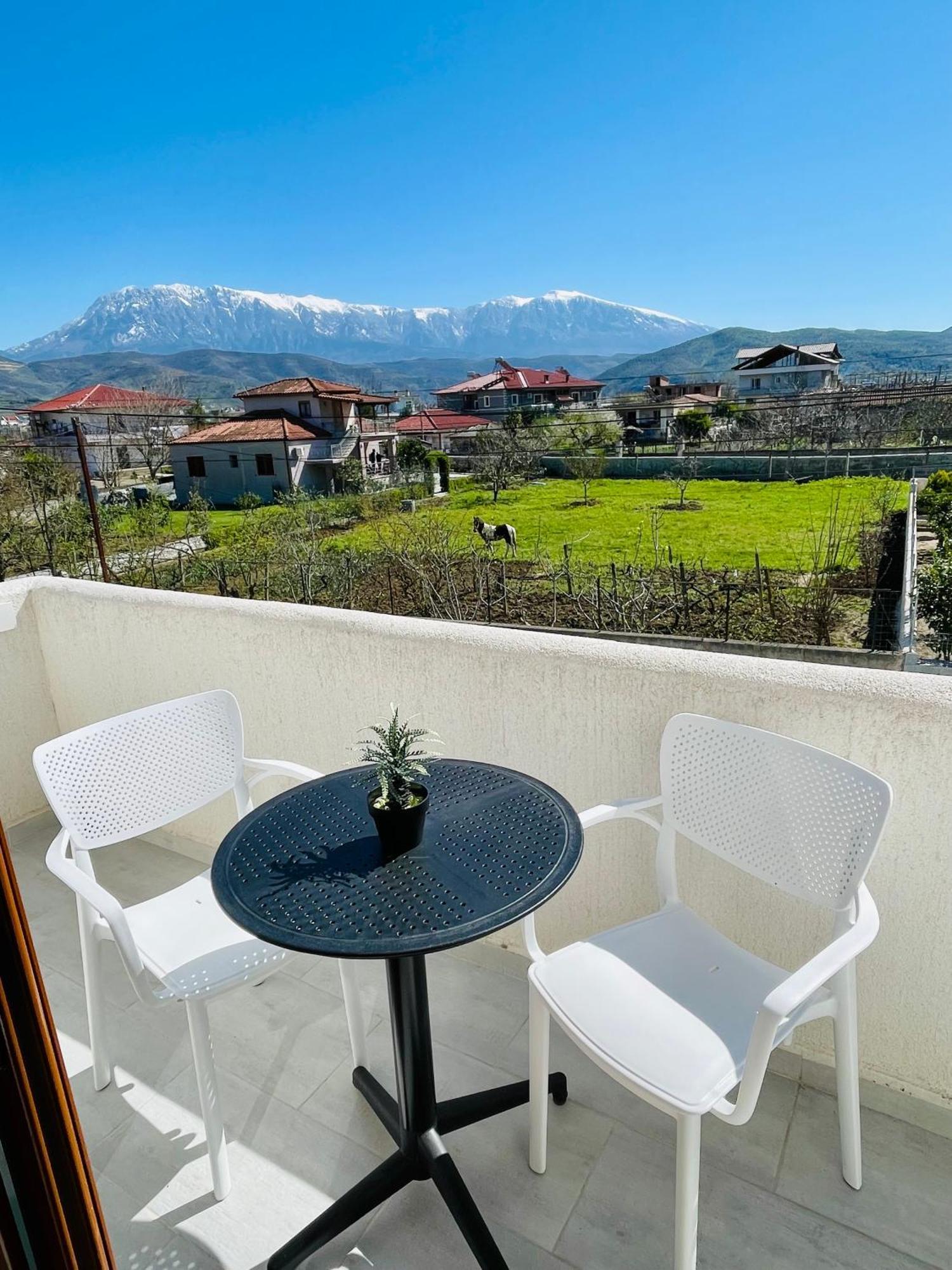 Villa Kaceli Berat Exteriör bild
